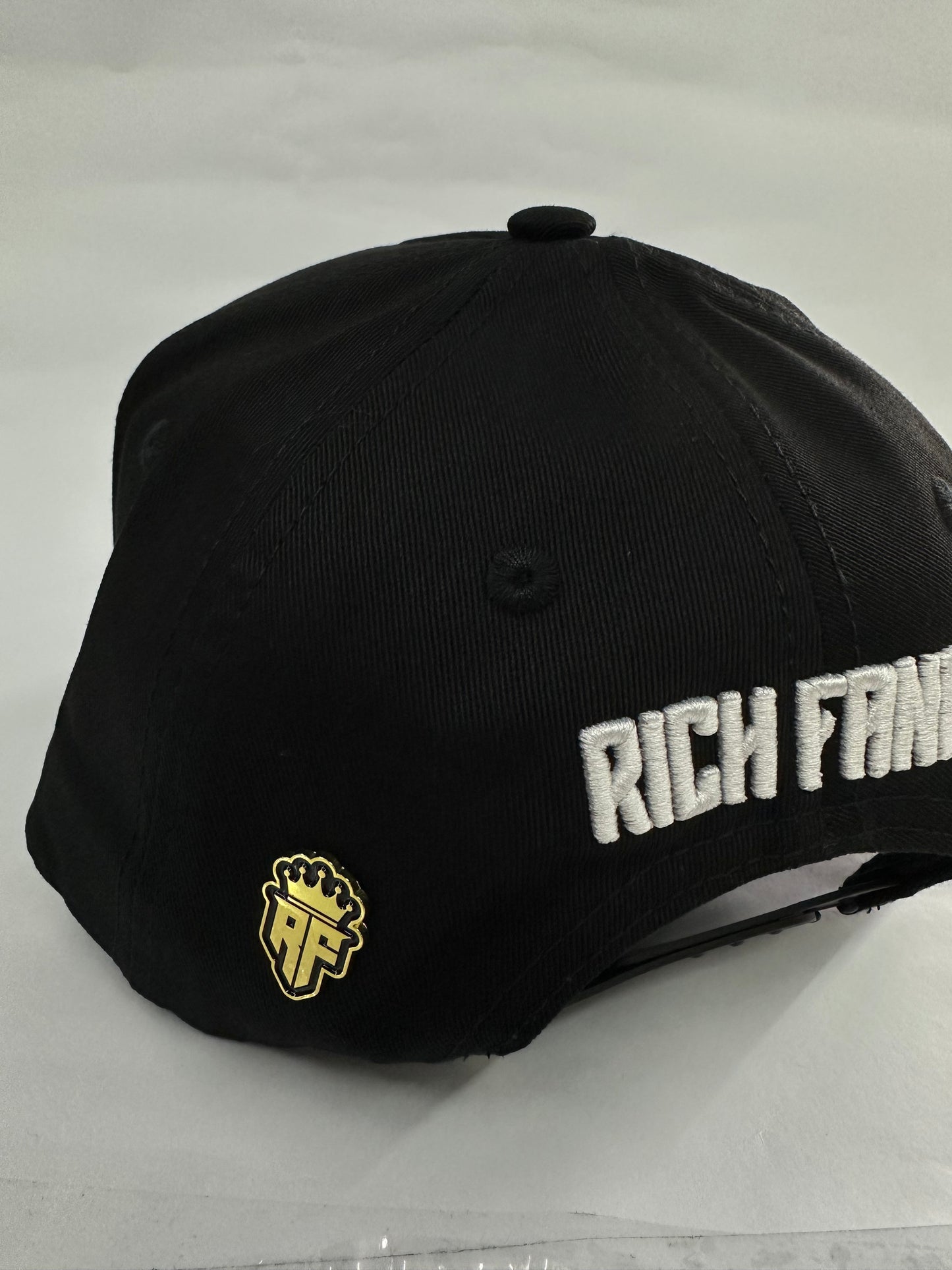 Rich Fancy kaus